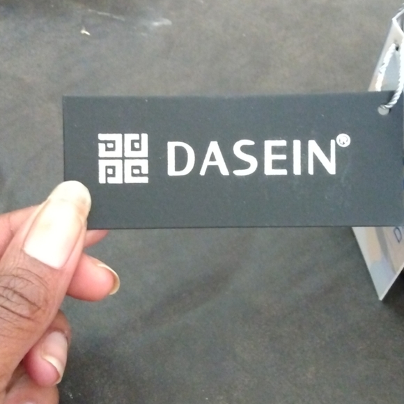 Brand New Dasein purse - Picture 3 of 4